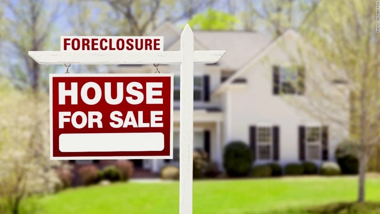7 Biggest Mistakes Homeowners Make When Selling a Foreclosure House