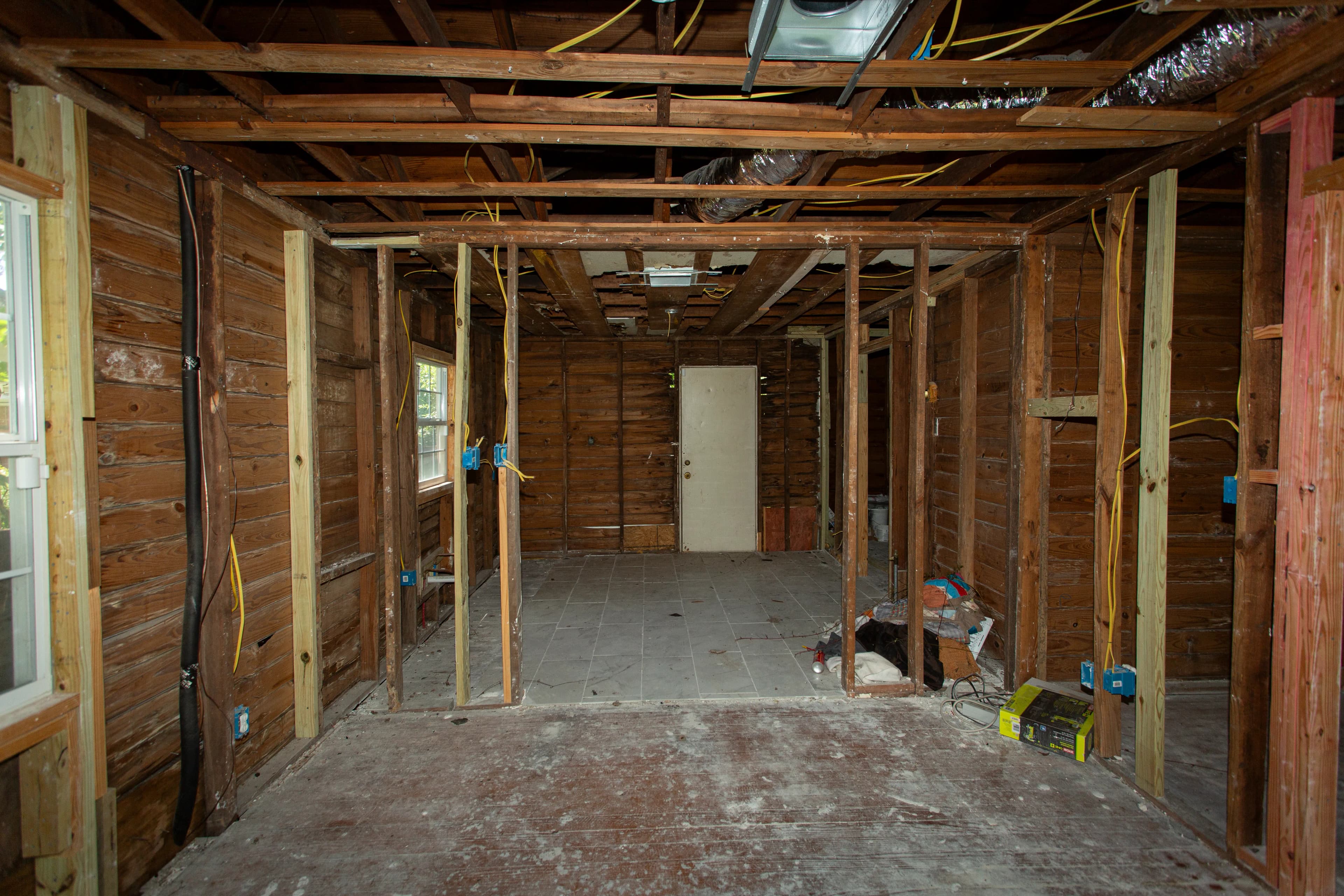 We Buy Dallas Houses "As-Is" Get a Fair Offer in 24 Hours & Close on Your Schedule.