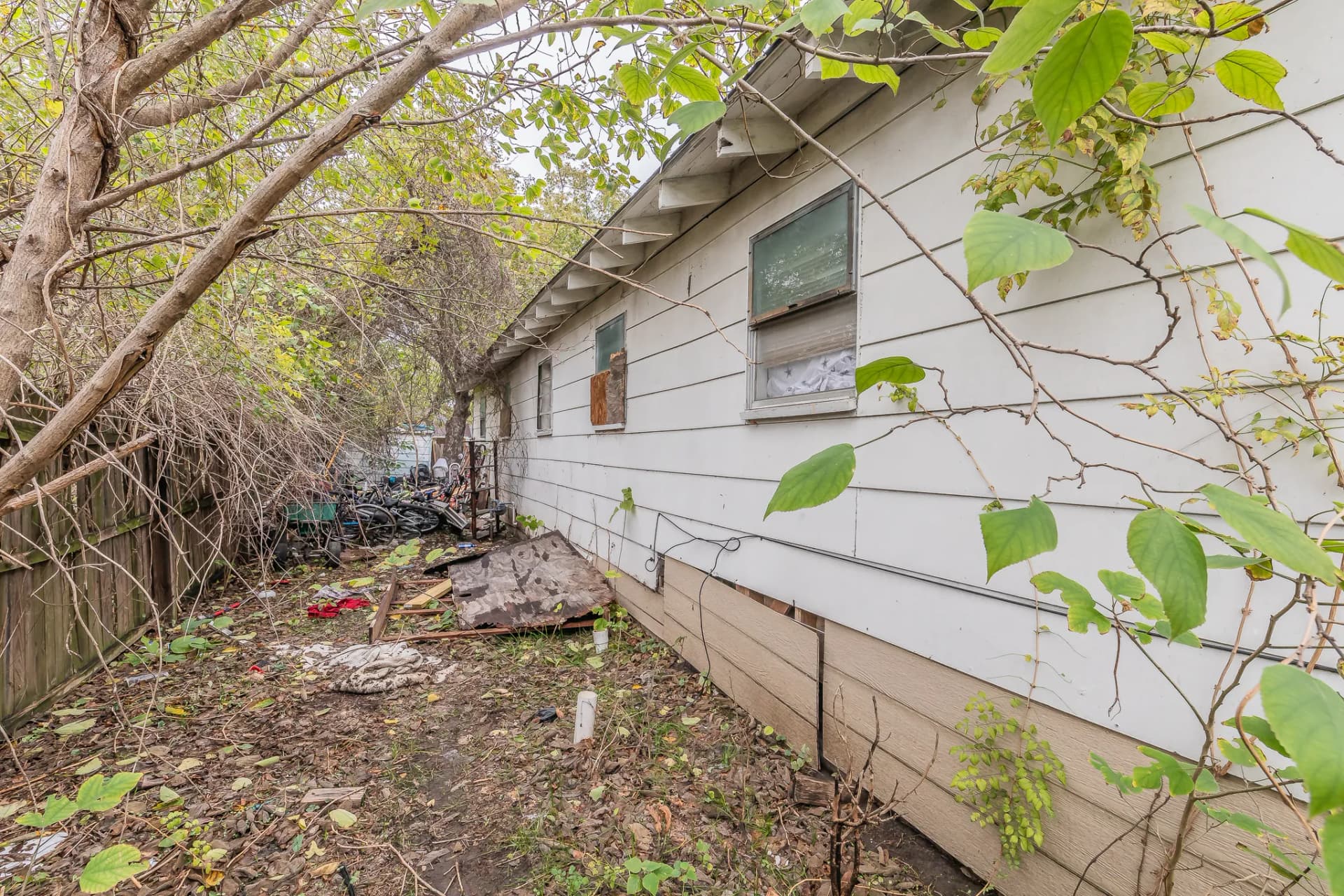 Sell My House Fast in Oak Cliff, TX: Local Cash Buyers in Your Dallas Neighborhood