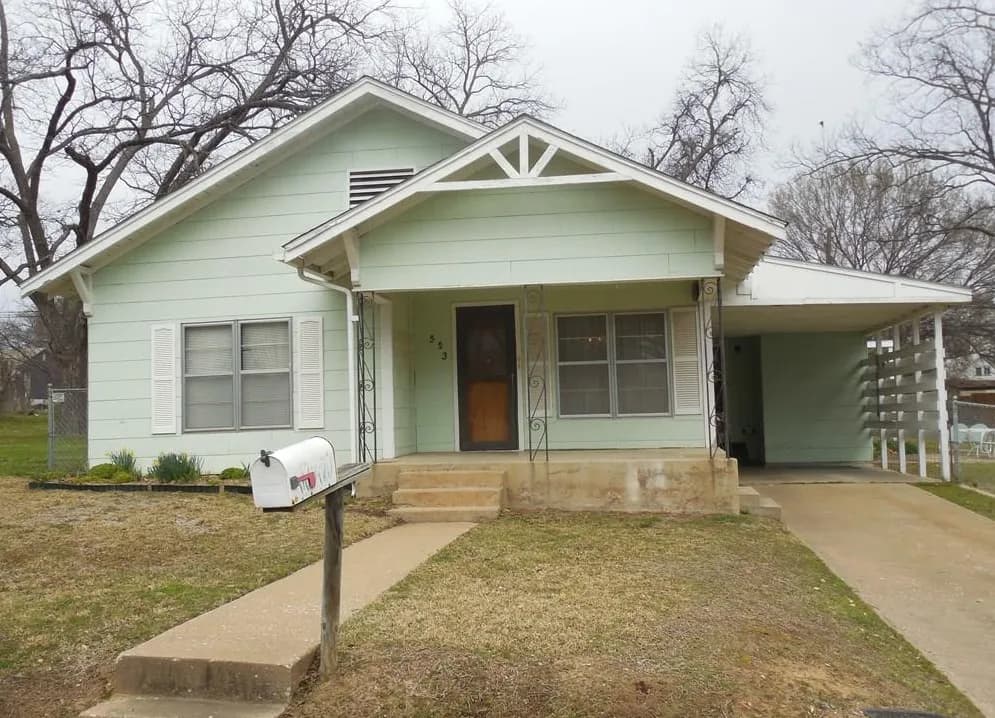 How Selling a House During Divorce Works in Dallas, TX